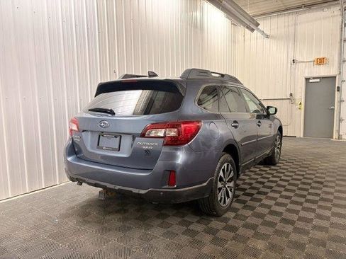 Used 2017 Subaru Outback 3.6R Limited AWD/4WD image 23