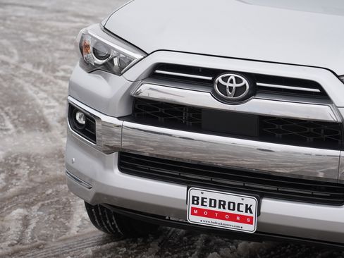 Used 2021 Toyota 4Runner Limited image 9
