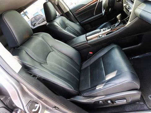 Used 2019 Lexus RX 350L AWD image 56