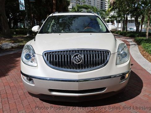 Used 2011 Buick Enclave CXL image 21