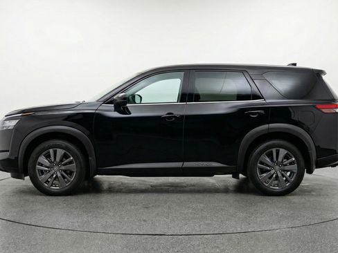 Used 2025 Nissan Pathfinder SV FWD image 5
