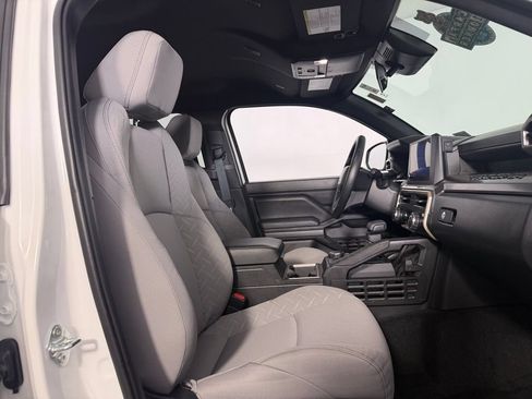 Used 2026 Toyota Tacoma SR5 AWD/4WD image 30