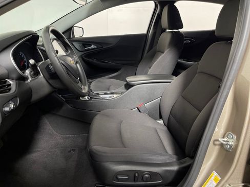 Used 2023 Chevrolet Malibu LT image 13