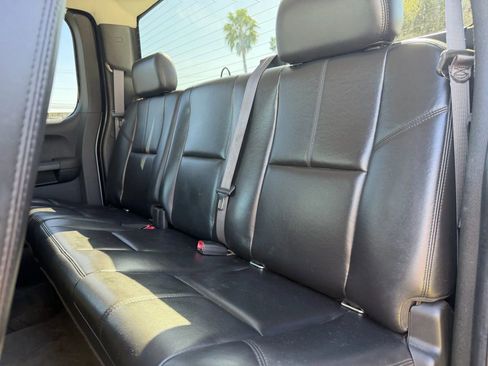 Used 2011 GMC Sierra 2500 SLT w/ SLT Convenience Package image 12