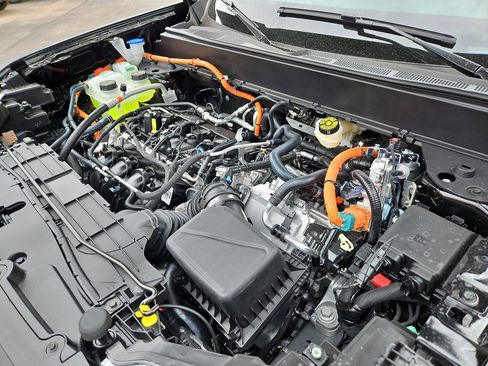 New 2026 Ford Maverick Lariat AWD/4WD image 15