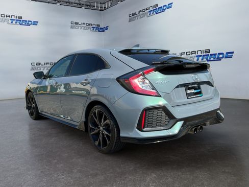 Used 2018 Honda Civic Sport Touring image 7