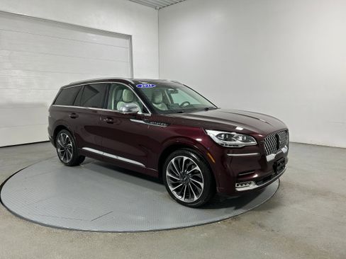 Used 2021 Lincoln Aviator Black Label w/ Dynamic Handling Package image 2