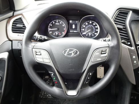 Used 2017 Hyundai Santa Fe Sport image 16