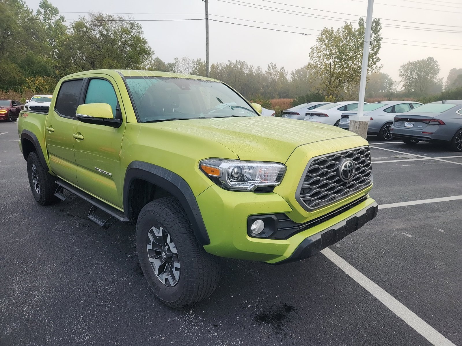 Used 2023 Toyota Tacoma TRD Off-Road w/ TRD Premium Off Road Package AWD/4WD image 8