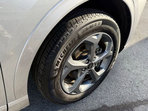 Used 2023 Ford Escape ST-Line w/ Tech Pack #1 image 9