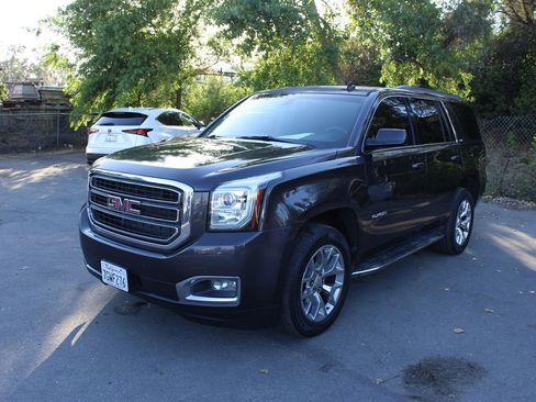 Used 2015 GMC Yukon SLE w/ Convenience Package RWD image 4