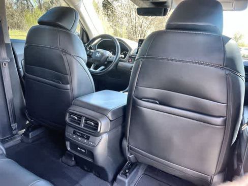Used 2023 Honda Pilot Touring image 13