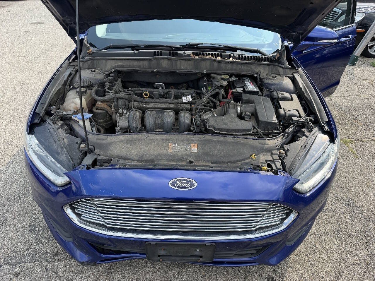 Used 2015 Ford Fusion SE FWD image 17