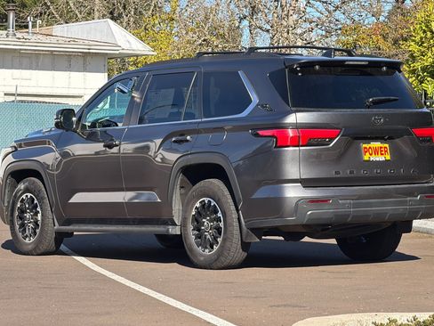 Used 2024 Toyota Sequoia SR5 w/ SR5 Premium Package image 6