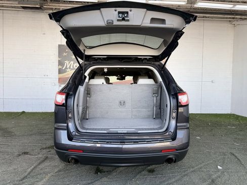 Used 2015 Chevrolet Traverse LTZ image 38