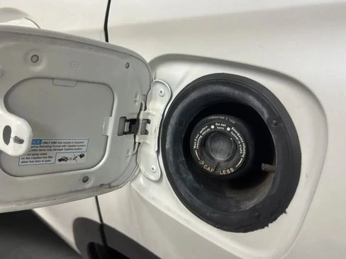 Used 2017 Honda Pilot EX-L image 30