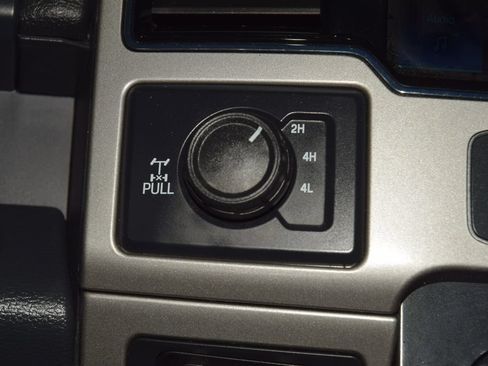 Used 2022 Ford F350 Lariat w/ Lariat Ultimate Package AWD/4WD image 34