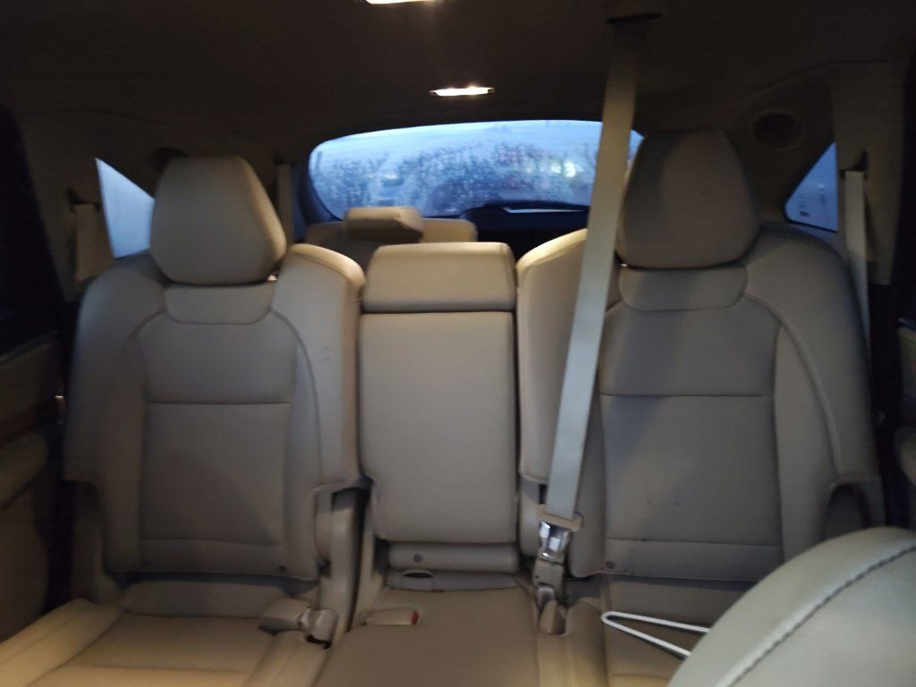 Used 2020 Acura MDX w/ Technology Package AWD/4WD image 11