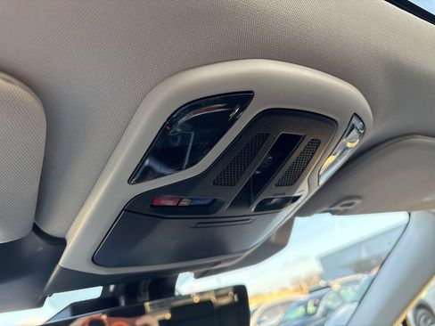 Used 2025 Subaru Outback Touring XT image 25