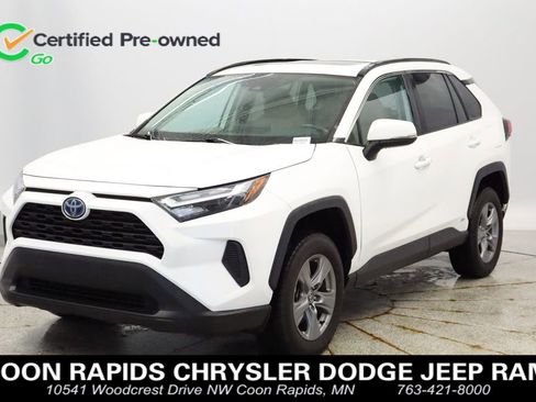 Used 2022 Toyota RAV4 XLE w/ Convenience Package AWD/4WD image 1