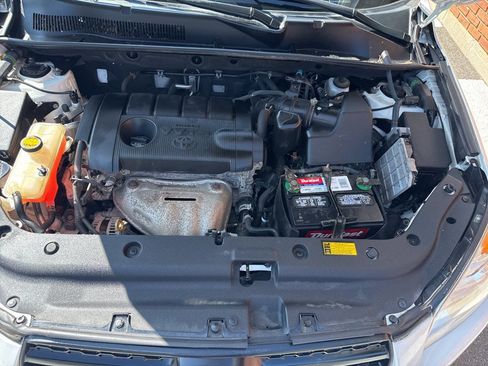 Used 2012 Toyota RAV4 4WD w/ Value Pkg image 31
