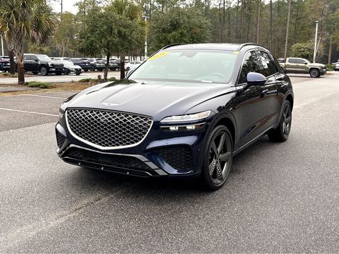 Used 2025 Genesis GV70 3.5T Sport w/ Sport Prestige Package image 3