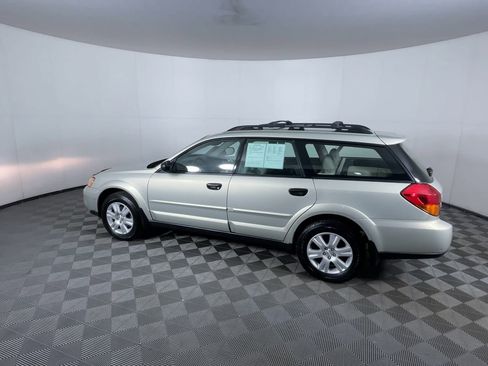 Used 2005 Subaru Outback 2.5i image 6