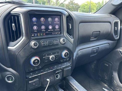 Used 2020 GMC Sierra 2500 AT4 w/ AT4 Premium Package AWD/4WD image 18