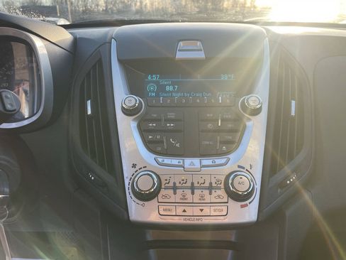 Used 2013 Chevrolet Equinox LS FWD image 11