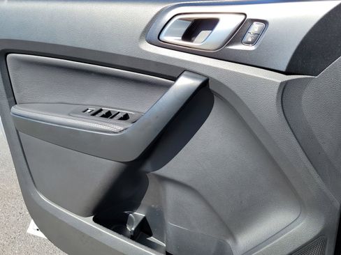 Used 2023 Ford Ranger Lariat w/ Tremor Off-Road Package image 7