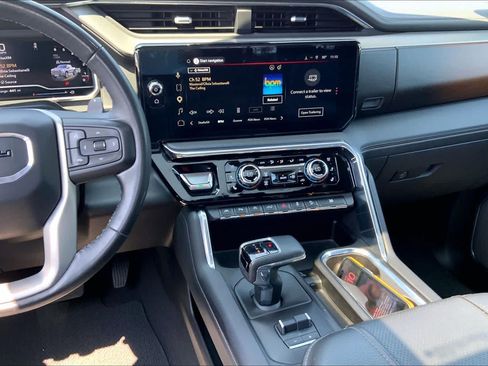 Used 2024 GMC Sierra 1500 Denali w/ Denali Reserve Package AWD/4WD image 6