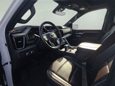 Used 2024 GMC Sierra 1500 Denali w/ Technology Package image 32
