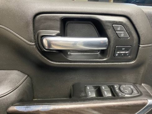 Used 2022 Chevrolet Silverado 2500 LTZ w/ Safety Package AWD/4WD image 22
