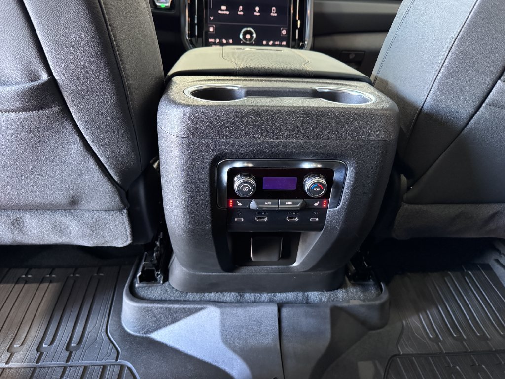 Certified 2026 GMC Yukon AT4 w/ AT4 Premium Plus Package AWD/4WD image 32