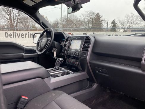 Used 2018 Ford F150 XLT w/ Equipment Group 302A Luxury image 17