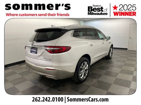 Used 2018 Buick Enclave Avenir w/ Avenir Technology Package image 5