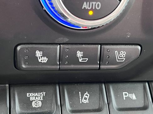 Certified 2023 GMC Sierra 2500 AT4 w/ AT4 Preferred Package AWD/4WD image 34