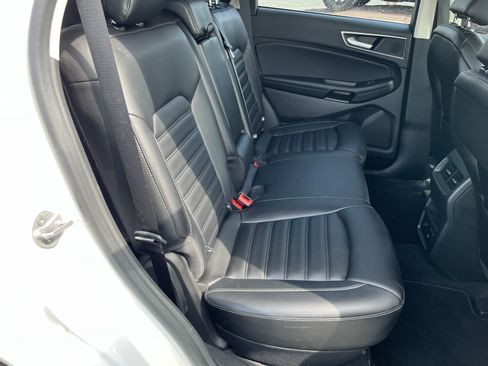 Used 2023 Ford Edge SEL w/ Convenience Package AWD/4WD image 4
