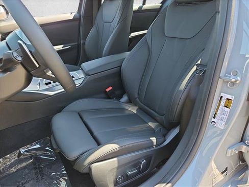 New 2026 BMW 330i Sedan w/ M Sport Package RWD image 4