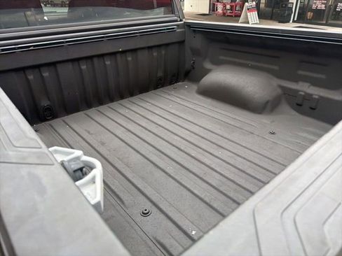 Used 2020 Toyota Tundra Limited w/ Limited Premium Package AWD/4WD image 2