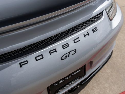 Certified 2016 Porsche 911 GT3 RWD image 16
