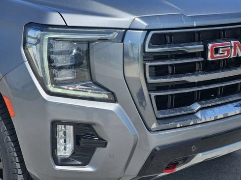 Used 2022 GMC Yukon AT4 AWD/4WD image 8