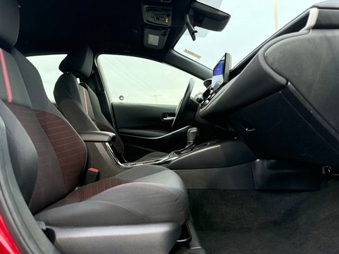 Used 2023 Toyota Corolla SE image 18