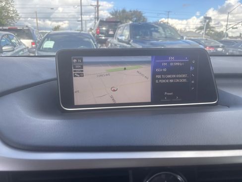 Used 2018 Lexus RX 450hL Premium image 16