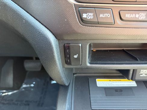 Used 2022 Honda Pilot TrailSport image 25