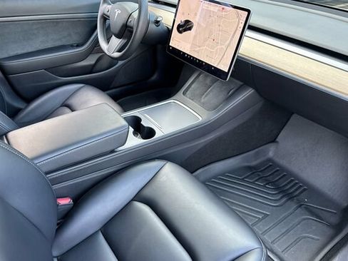 Used 2021 Tesla Model 3 Standard Range Plus RWD image 15