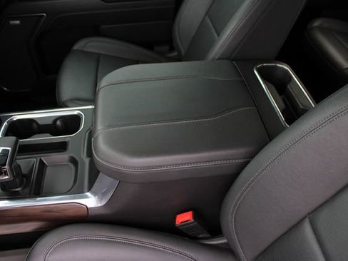 Used 2024 GMC Sierra 1500 SLT w/ SLT Premium Plus Package image 21