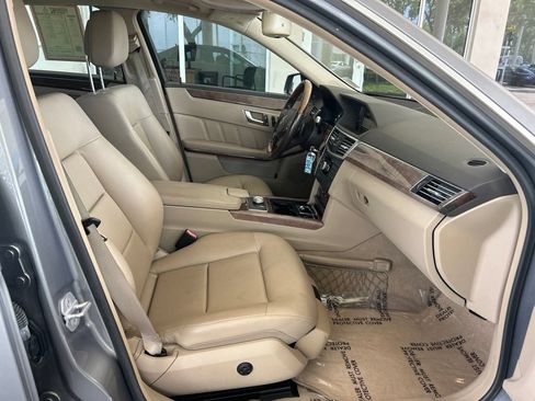 Used 2012 Mercedes-Benz E 350 Sedan image 23