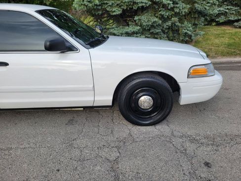Used 2010 Ford Crown Victoria Police Interceptor RWD image 41