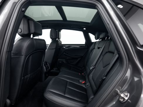 Used 2018 Porsche Macan AWD/4WD image 20